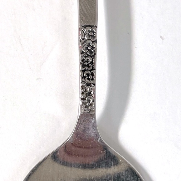 1847 Rogers Bros Evangeline Cake Pie Server - Stainless Floral - Picture 3 of 4